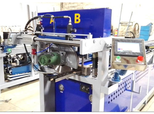 德川機(jī)械 專業(yè)制造，廠家直銷——兩工位數(shù)控沖孔機(jī)與護(hù)欄沖孔機(jī)的卓越選擇